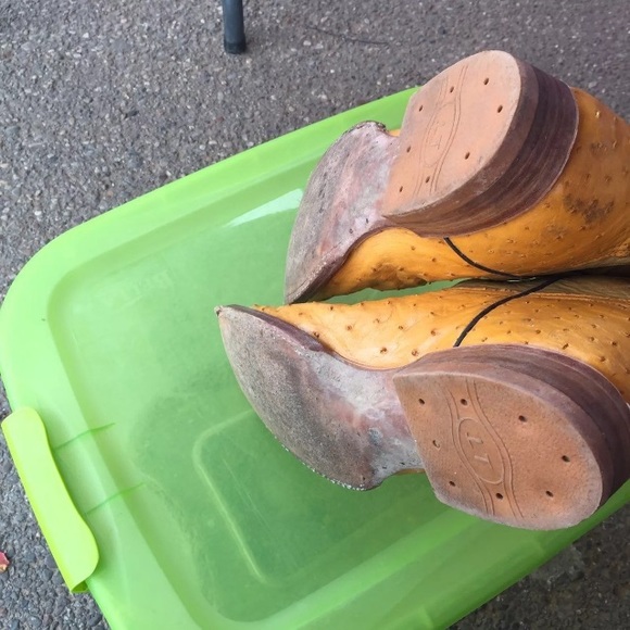 Mens boots - Picture 3 of 3